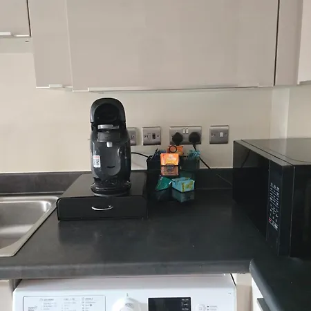 Kakra's Place With Free Secure Parking ヨーク