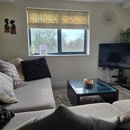 Kakra's Place With Free Secure Parking アパート *